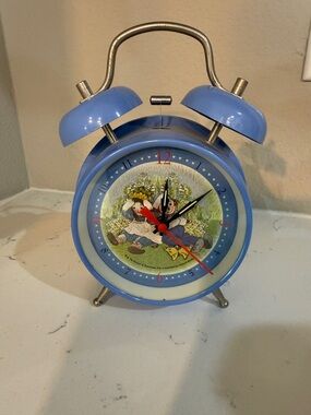 Raggedy Ann & Andy Clock works but alarm does not
